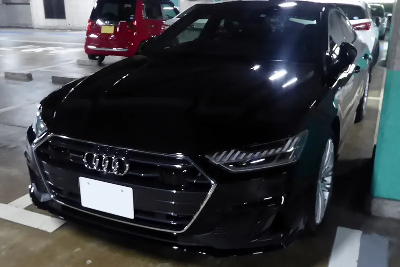 ภาพรถ Audi A7 Sportback ตัวถัง 4K (2018-ปัจจุบัน) คันจริง ใช้ประกอบการเลือกรุ่น