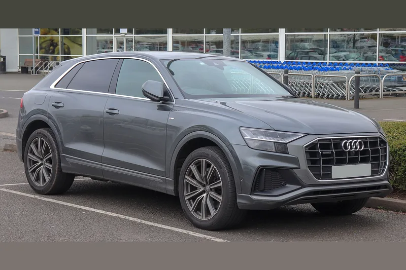 ภาพรถ Audi Q8 ตัวถัง 4M (2018-ปัจจุบัน) คันจริง ใช้ประกอบการเลือกรุ่น