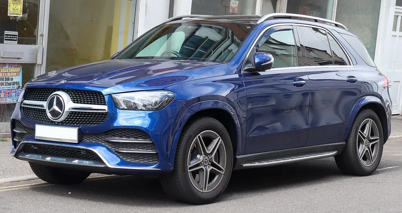 ภาพรถ Mercedes-Benz GLE คันจริง ใช้ประกอบการเลือกไซซ์ยางให้ตรงรุ่น