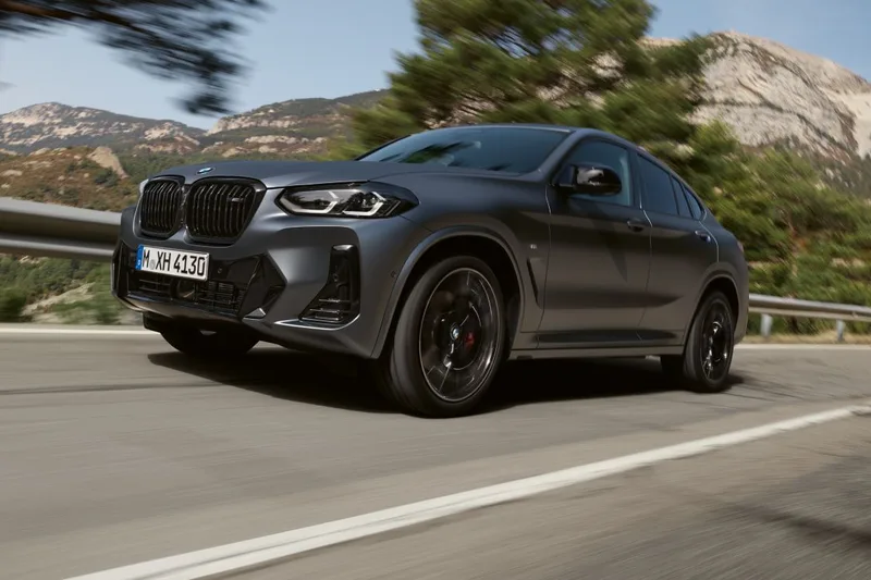 ภาพรถ BMW X4 ของแท้จากสื่อทางการของผู้ผลิต ใช้ประกอบการเลือกไซซ์ยางให้ตรงรุ่น