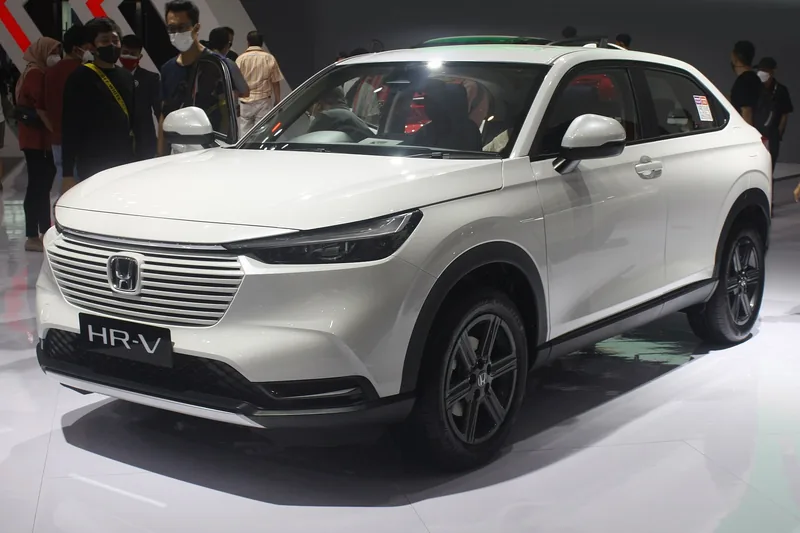 ภาพรถ Honda HR-V e:HEV คันจริง ใช้ประกอบการเลือกรุ่น