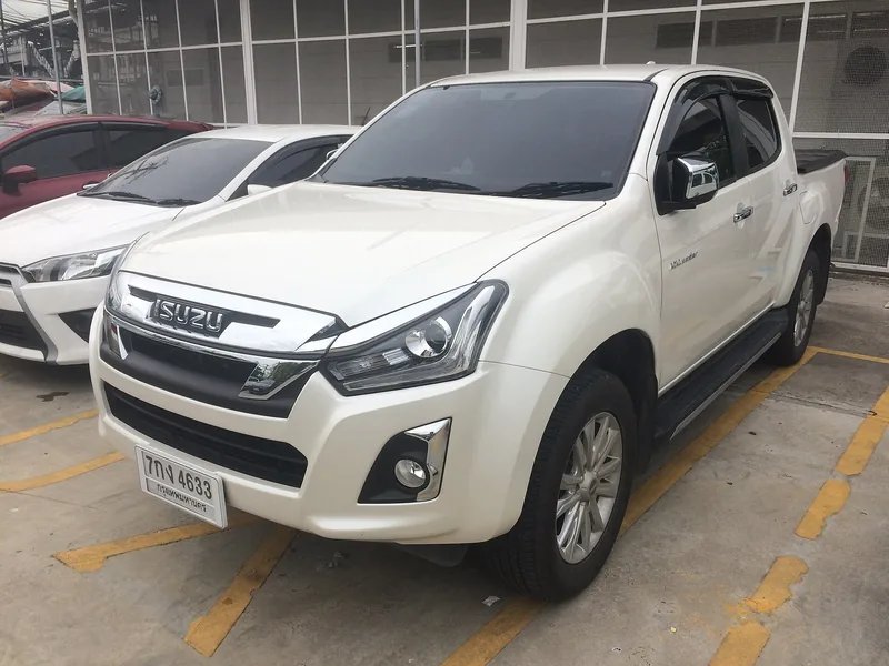 ภาพรถ Isuzu D-Max V-Cross คันจริง ใช้ประกอบการเลือกไซซ์ยางให้ตรงรุ่น