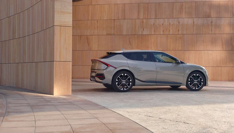 ภาพรถ Kia EV6 ของแท้จากสื่อทางการของผู้ผลิต ใช้ประกอบการเลือกไซซ์ยางให้ตรงรุ่น