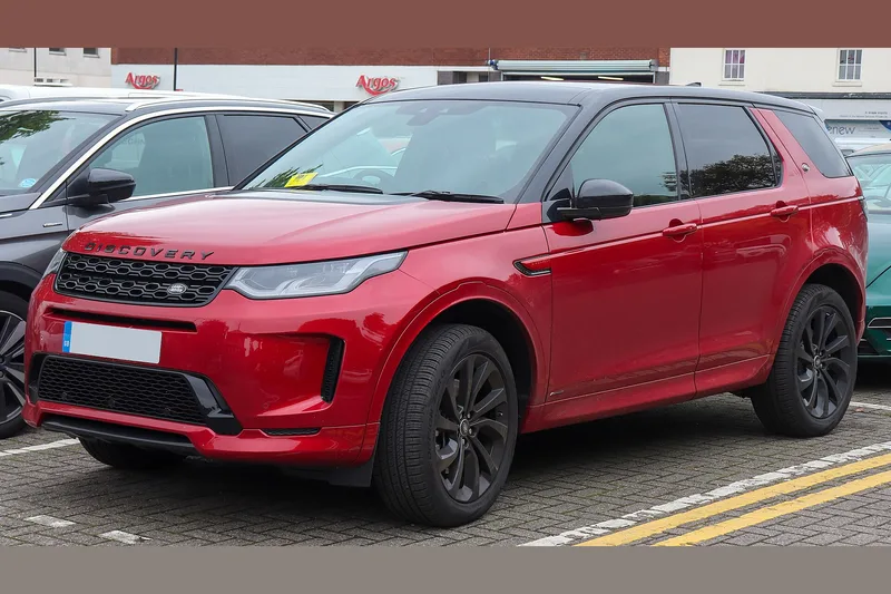 ภาพรถ Land Rover Discovery Sport ตัวถัง L550 (2015-ปัจจุบัน) คันจริง ใช้ประกอบการเลือกไซซ์ยางให้ตรงรุ่น