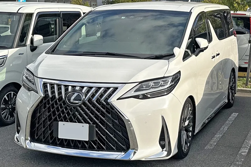 ภาพรถ Lexus LM 300h ตัวถัง AH30 (2020-2022) คันจริง ใช้ประกอบการเลือกไซซ์ยางให้ตรงรุ่น