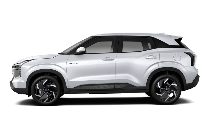 ภาพรถ Mitsubishi XFORCE HEV ของแท้จากสื่อทางการของผู้ผลิต ใช้ประกอบการเลือกรุ่น