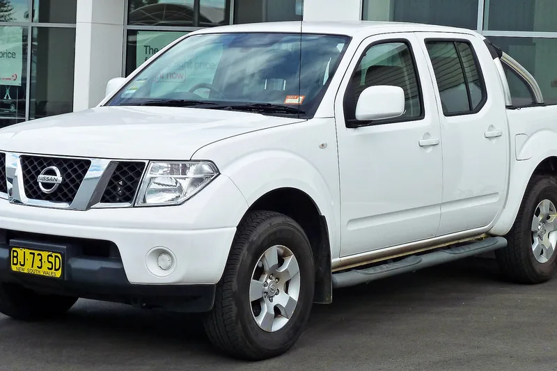 ภาพรถ Nissan Navara D40 (2007-2014) คันจริง ใช้ประกอบการเลือกรุ่น