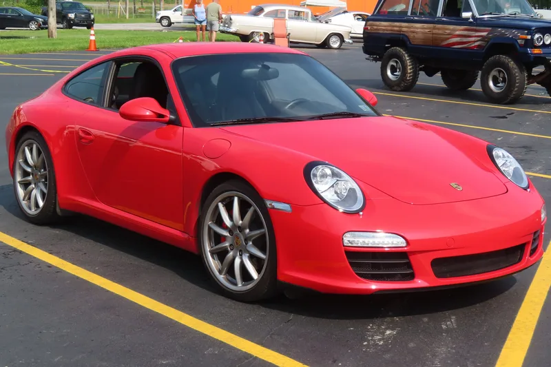 ภาพรถ Porsche 911 ตัวถัง 997 (2005-2012) คันจริง ใช้ประกอบการเลือกรุ่น