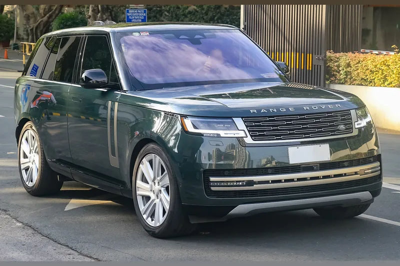 ภาพรถ Range Rover ตัวถัง L460 (2022-ปัจจุบัน) คันจริง ใช้ประกอบการเลือกรุ่น