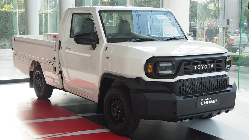 ภาพรถ Toyota Hilux Champ คันจริง ใช้ประกอบการเลือกรุ่น