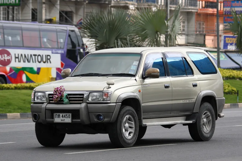 ภาพรถ Toyota Hilux Sport Rider (1998-2004) คันจริง ใช้ประกอบการเลือกรุ่น