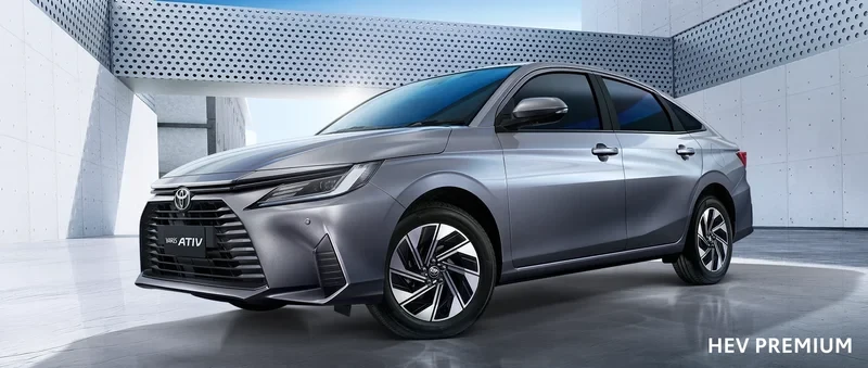 ภาพรถ Toyota Yaris Ativ ของแท้จากสื่อทางการของผู้ผลิต ใช้ประกอบการเลือกรุ่น