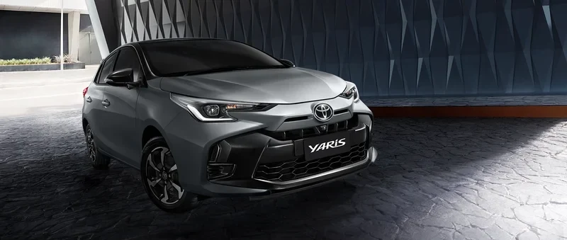 ภาพรถ Toyota Yaris ของแท้จากสื่อทางการของผู้ผลิต ใช้ประกอบการเลือกไซซ์ยางให้ตรงรุ่น