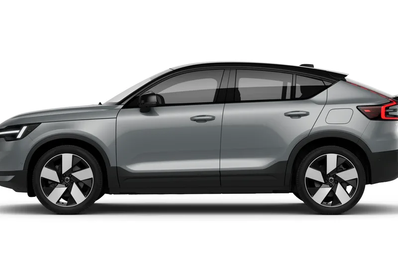 ภาพรถ Volvo C40 Recharge / EX40 ของแท้จากสื่อทางการของผู้ผลิต ใช้ประกอบการเลือกรุ่น